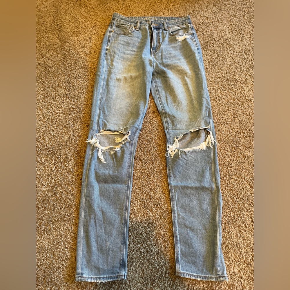 American Eagle Outfitters Light Blue Distressed Skinny Jeans